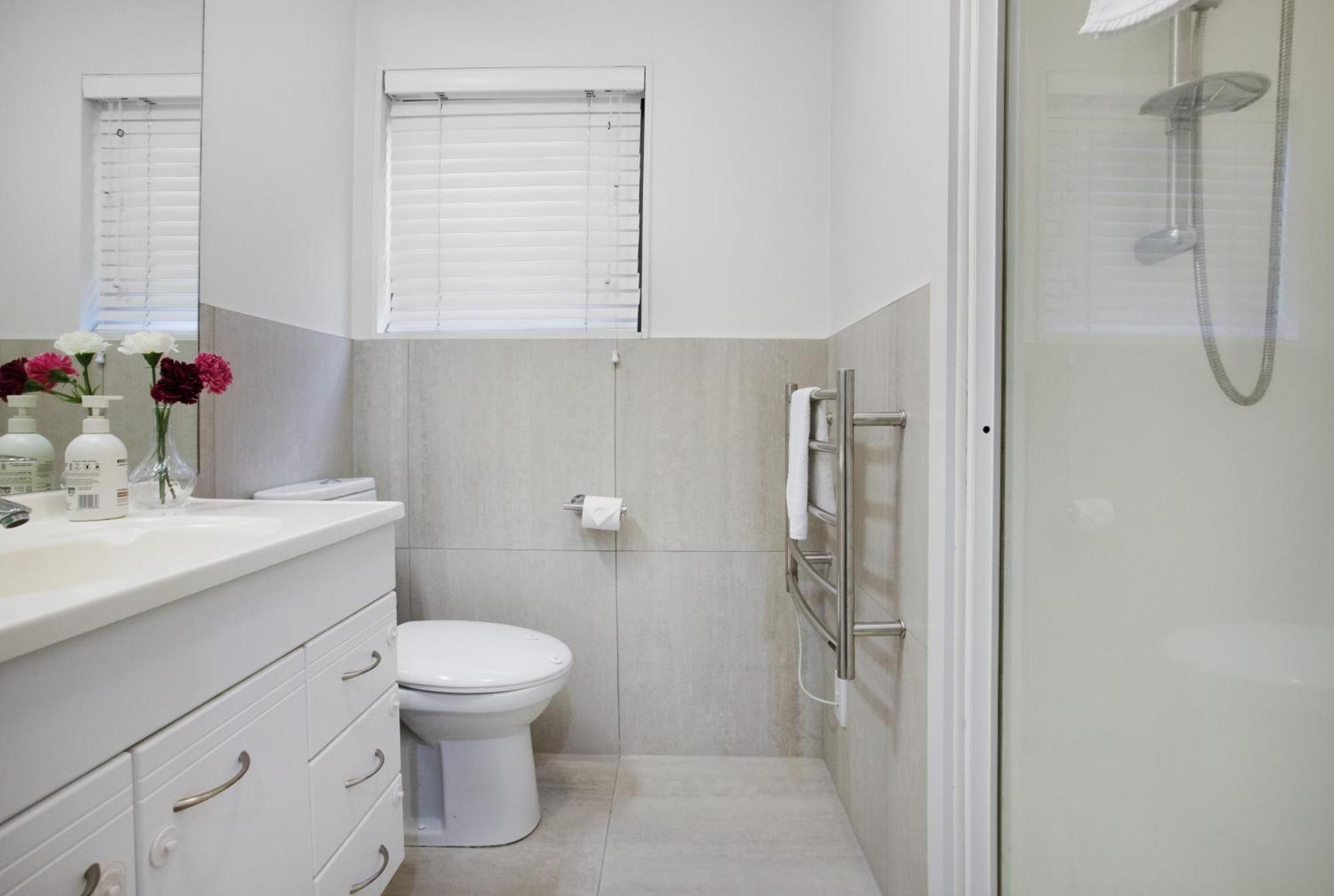 Parnell Vista 2br With Seaview Apartment *